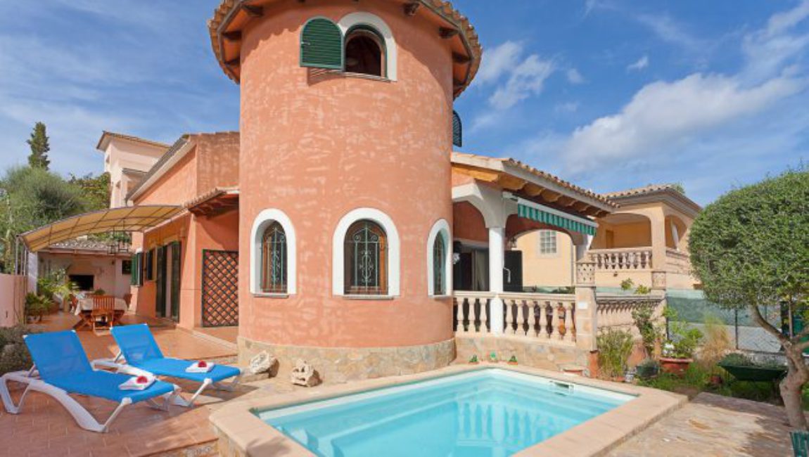 Freistehende gemütliche Villa im verträumten Son Serra de la Marina